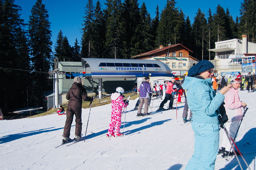 Pamporovo ski slopes with lift station